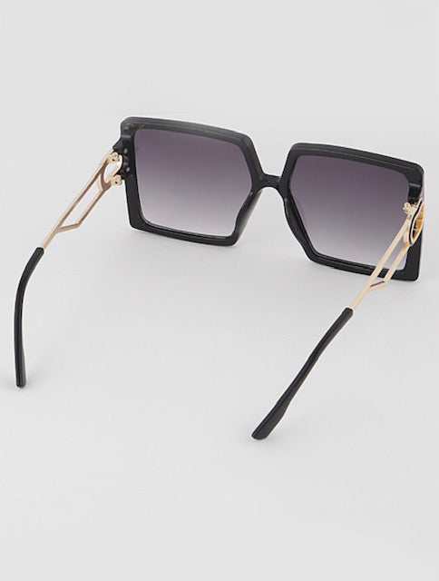 Diva Oversized Square Shades